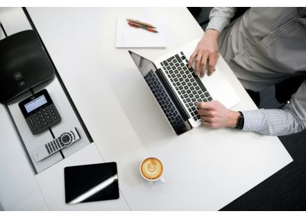 Etude de cas : les défis de la gestion de paie multi-sociétés