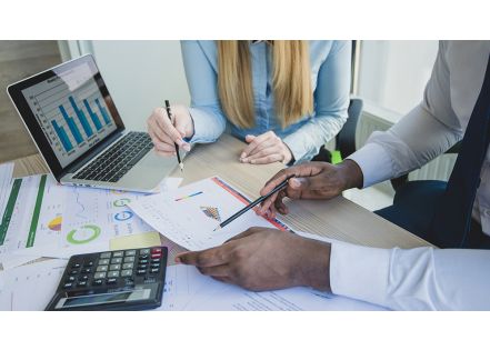 En 2024, les DAF priorisent le cash, la réussite et la gestion des talents