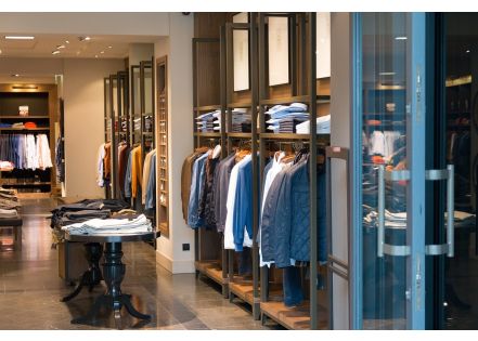 CRM / Commerce : synthèse de plusieurs exemples d’expérience client performantes en France