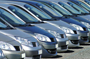 Eurécia : gestion des véhicules électrique, voitures dans un parking