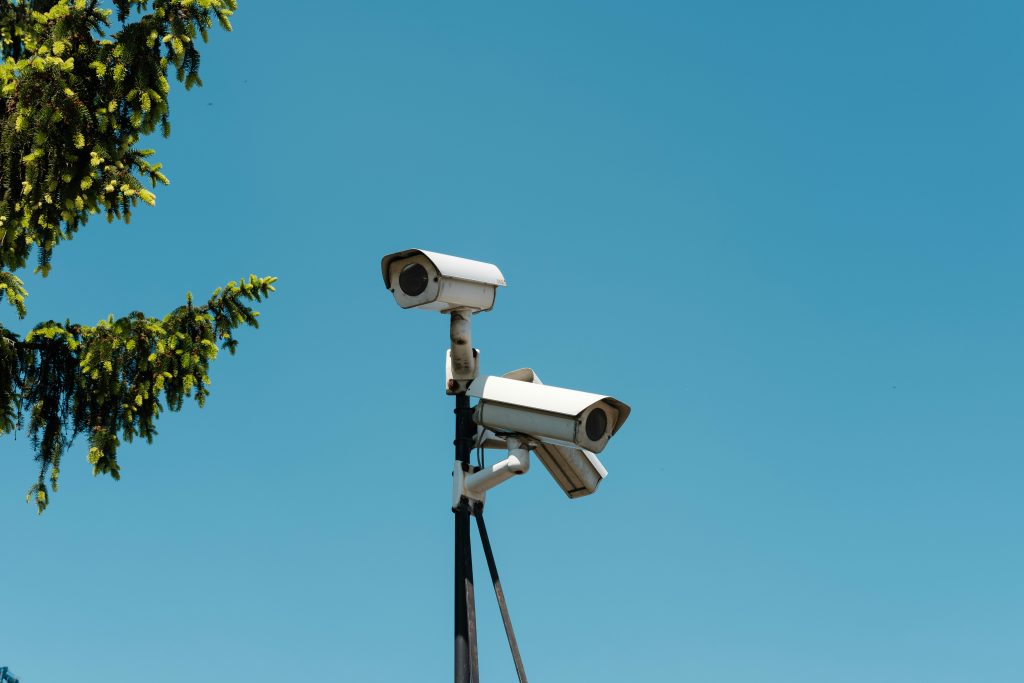 Camera surveillance, veille informatique et technologique